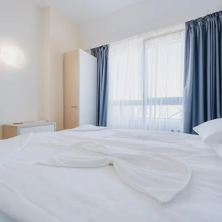 With Panoramic Sea View - Floor Апартаменты Золотые Пески