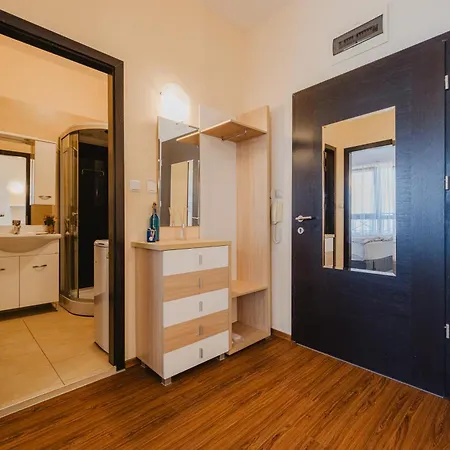 With Panoramic Sea View - Floor